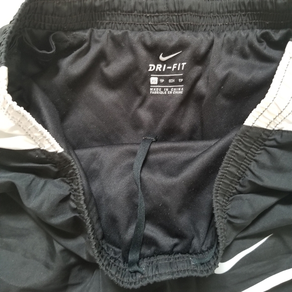 Nike Dri Fit Running Athletic Shorts XS - Picture 4 of 7